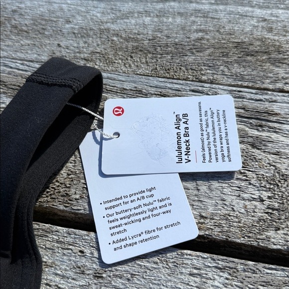 Lululemon Align Bra Light Support, A/B Cup Black size 8 NWT sports bra - Picture 3 of 5